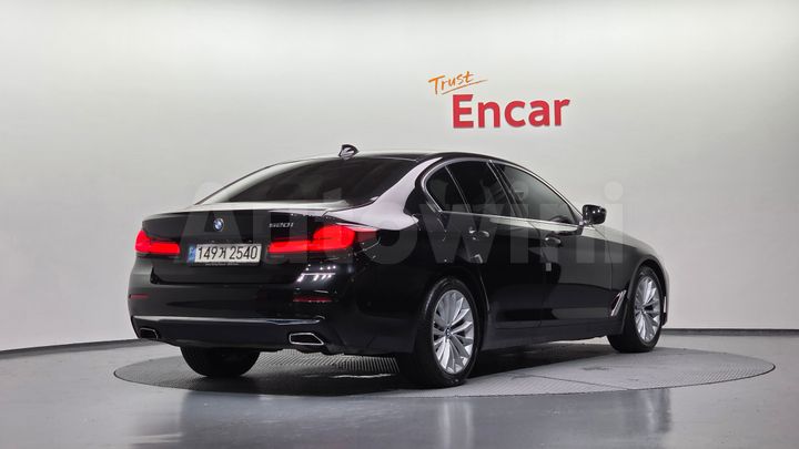 BMW 5 Series 2021 — 2