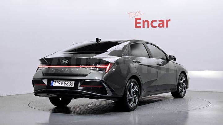 Hyundai Avante 2024 — 2