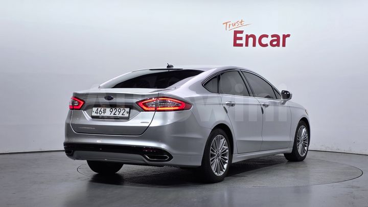Ford Fusion 2013 — 2
