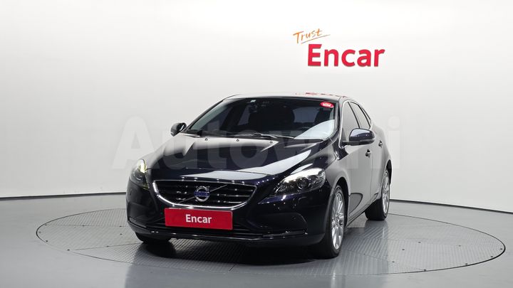 Volvo V40 2016 — 3