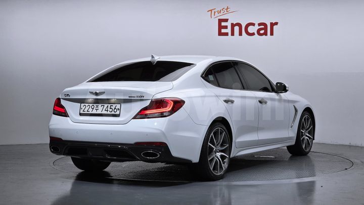 Genesis G70 2020 — 2