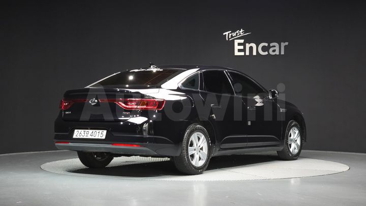 Renault SM6 2020 — 2