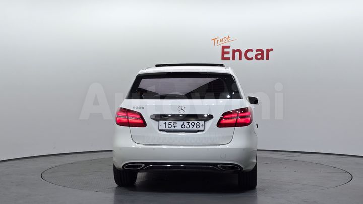 Mercedes Benz B Class 2018 — 4