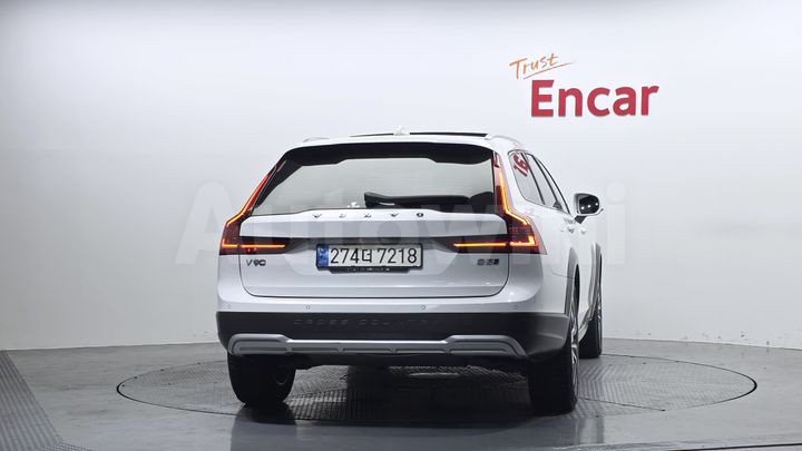 Volvo V90 2021 — 4