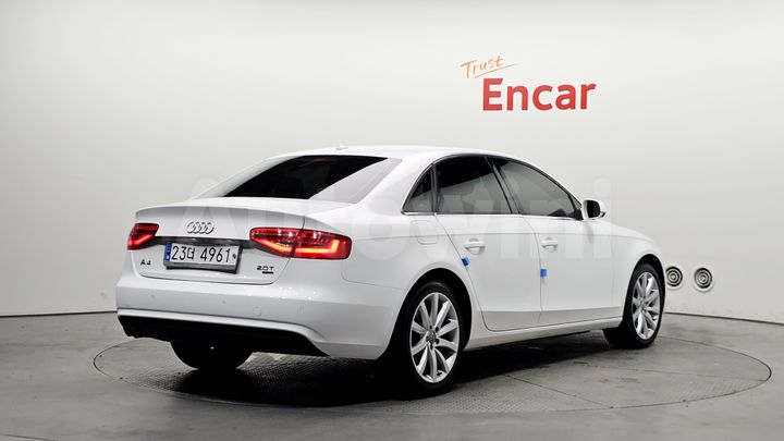 Audi A4 2013 — 2
