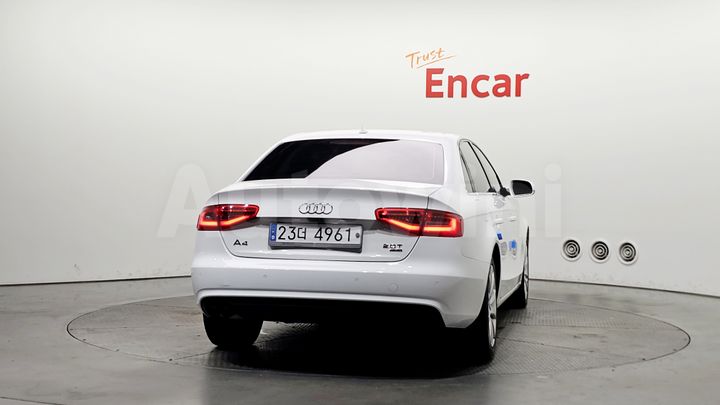 Audi A4 2013 — 4