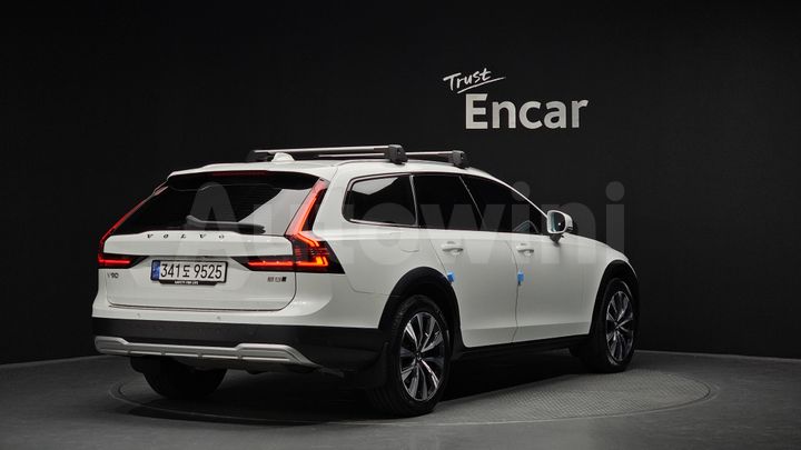 Volvo V90