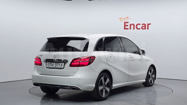 Mercedes Benz B Class