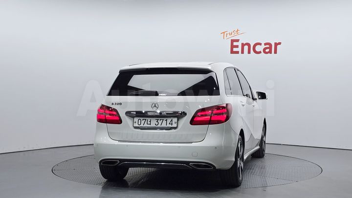Mercedes Benz B Class 2018 — 4