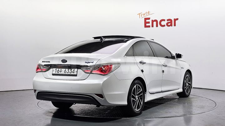 Hyundai Sonata 2012 — 2