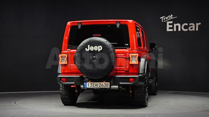Jeep Wrangler 2022 — 4