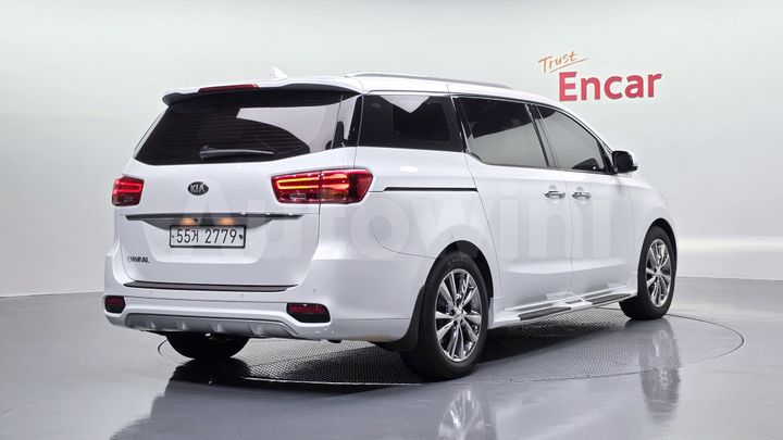 Kia Carnival 2019 — 2