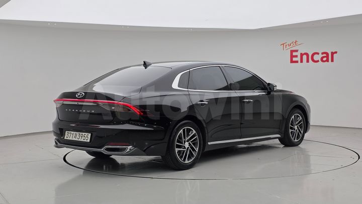 Hyundai Grandeur 2022 — 2