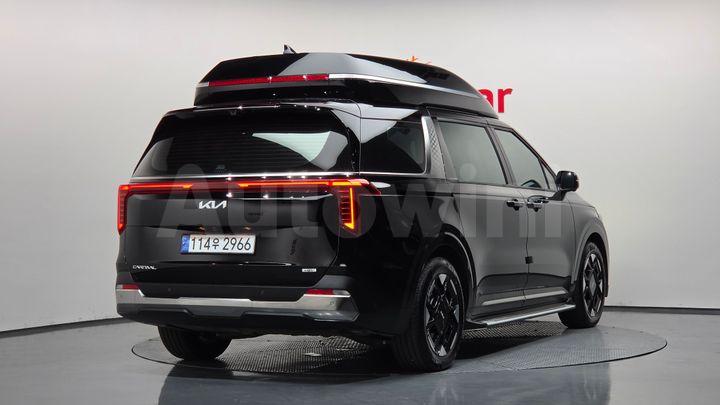 Kia Carnival 2025 — 2