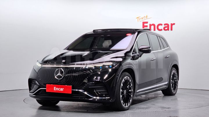 Mercedes Benz EQS