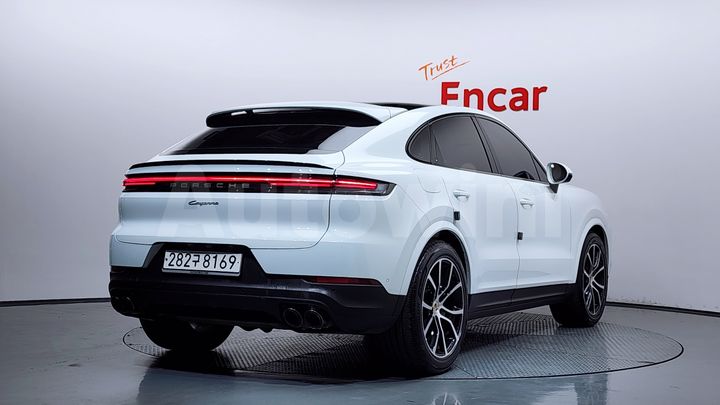 Porsche Cayenne 2024 — 2