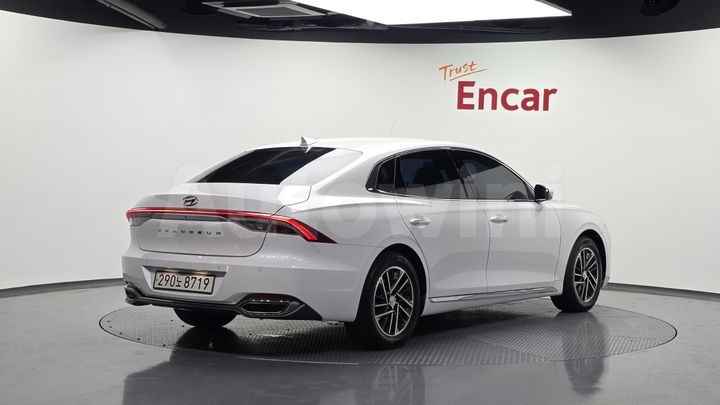 Hyundai Grandeur 2022 — 2