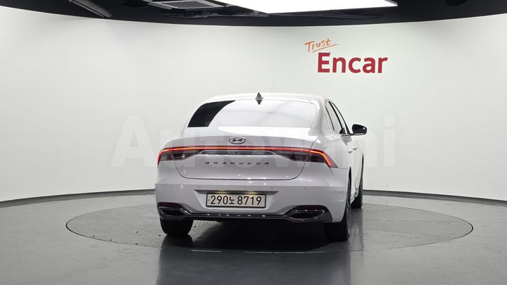 Hyundai Grandeur 2022 — 4