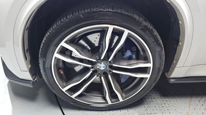 BMW X5M