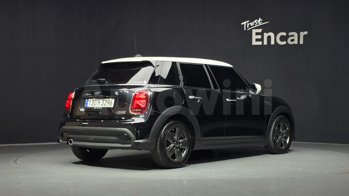 Mini Cooper 2023 — 2