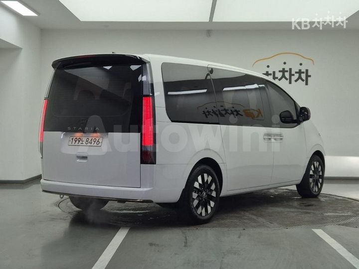 Hyundai Staria 2025 — 4