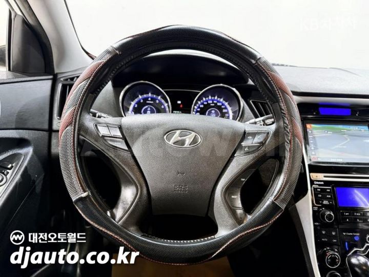 Hyundai Sonata 2010 — 5