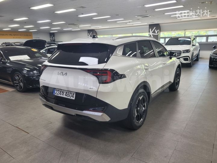 Kia Sportage 2025 — 4