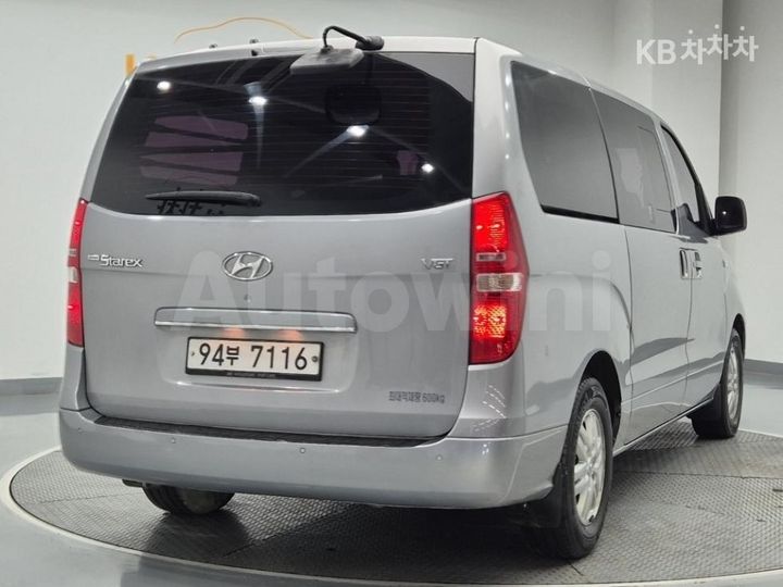 Hyundai Starex 2018 — 3