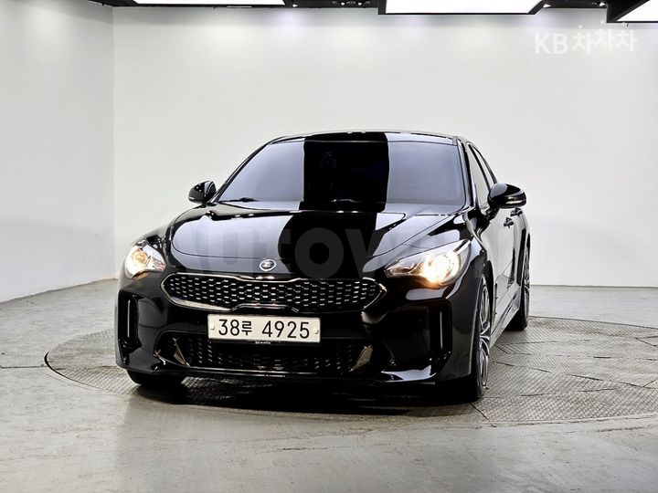 Kia Stinger 2018 — 2