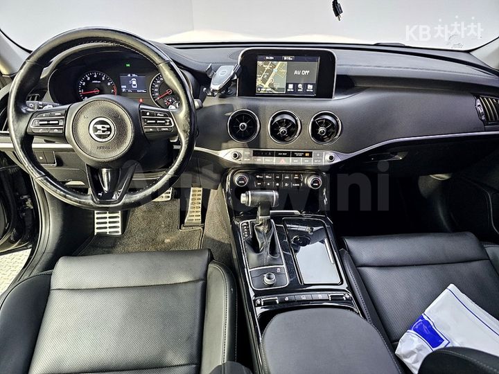 Kia Stinger 2018 — 5