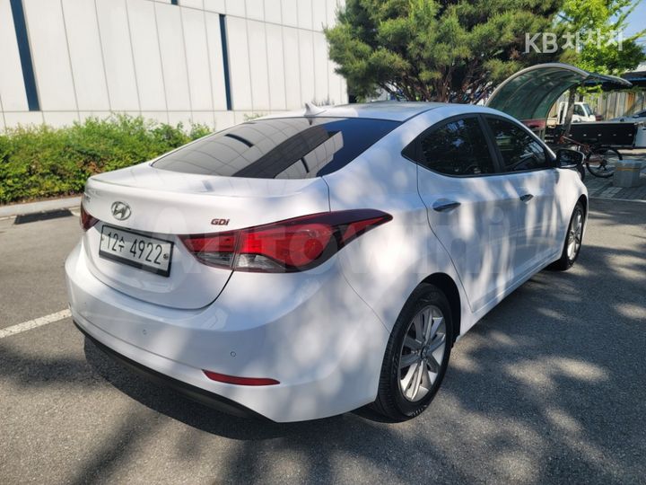 Hyundai Avante 2014 — 5