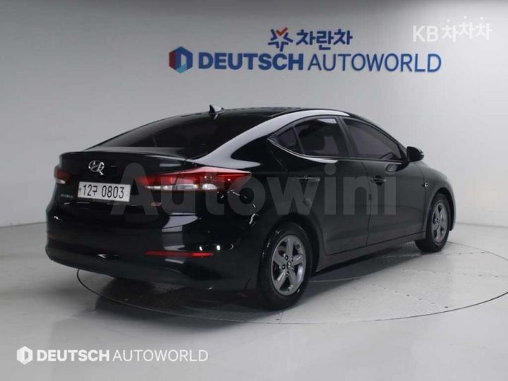 Hyundai Avante 2016 — 2