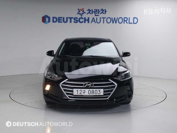 Hyundai Avante 2016 — 3