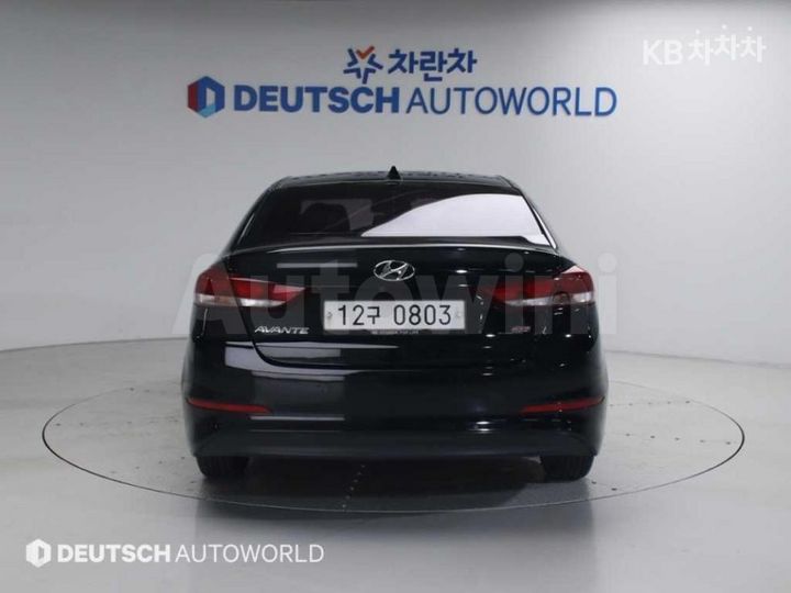 Hyundai Avante 2016 — 4