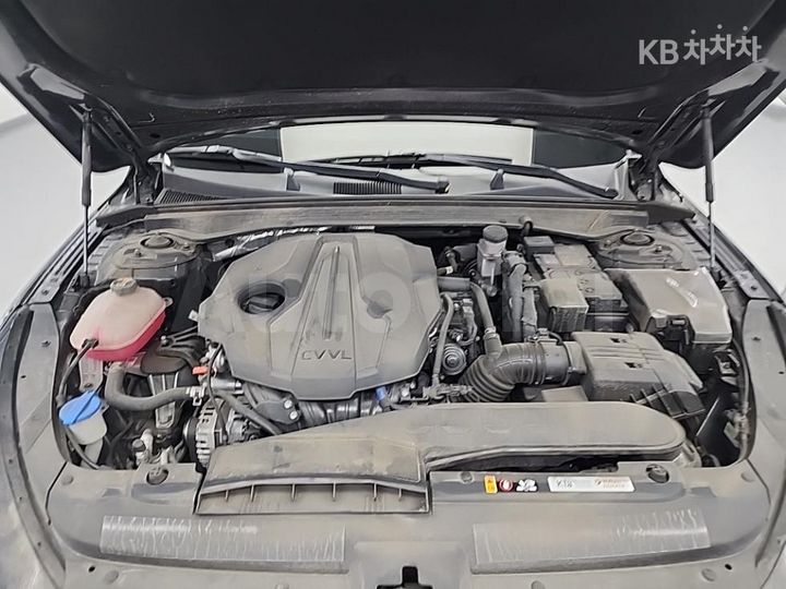 Kia K5 2023 — 5