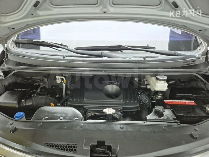 Hyundai Starex 2017 — 5