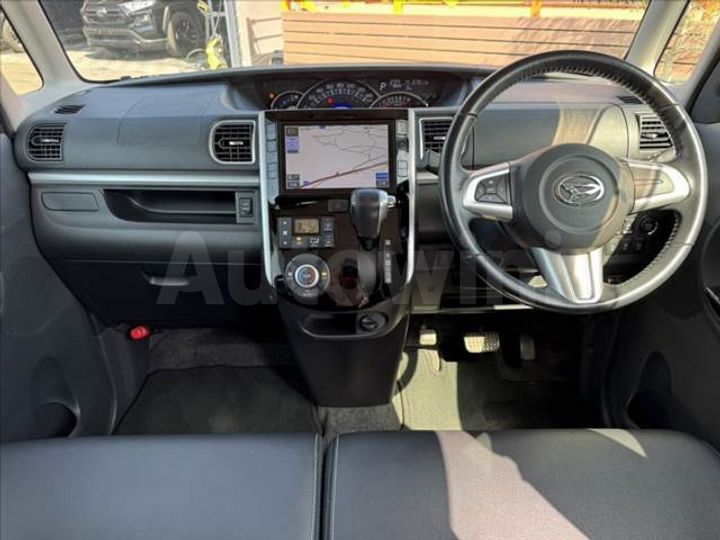 Daihatsu Tanto 2015 — 2