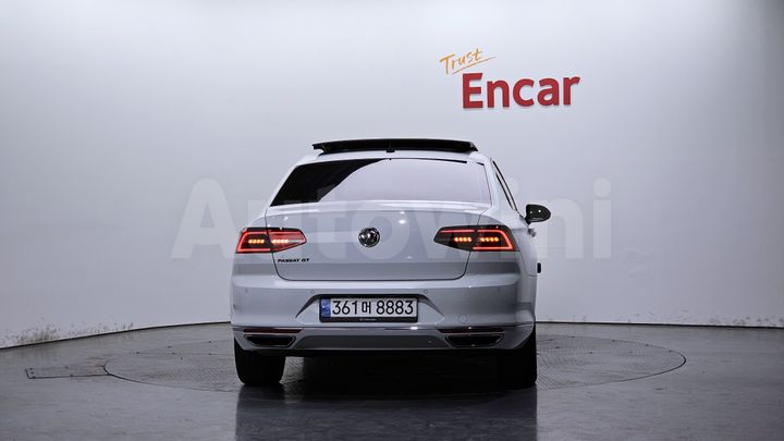 Volkswagen Passat 2018 — 3