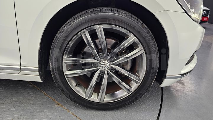 Volkswagen Passat 2018 — 4