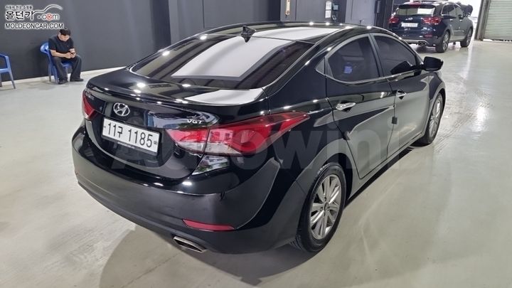 Hyundai Avante 2015 — 2