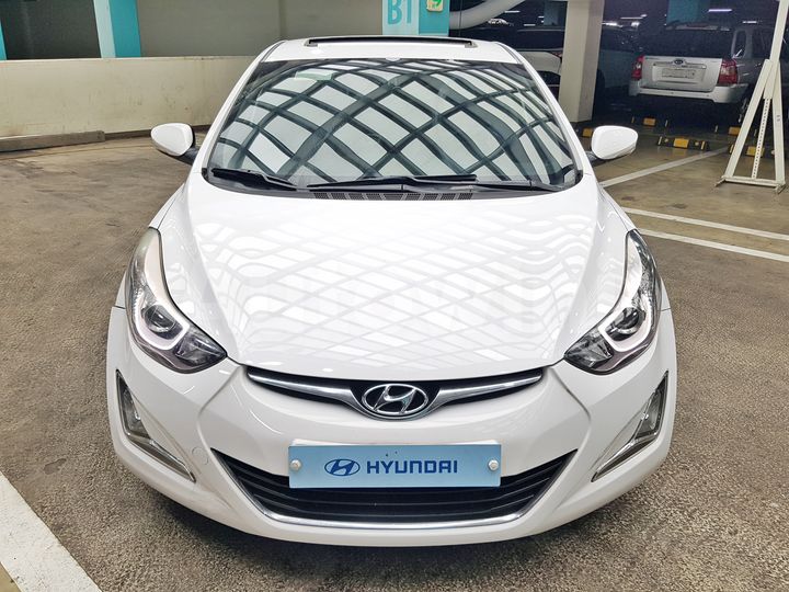 Hyundai Avante 2014 — 3