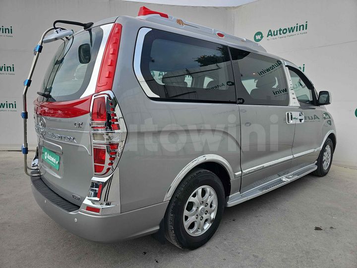 Hyundai Starex 2011 — 5