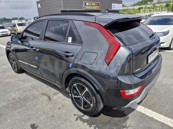 Kia Niro 2022 — 5