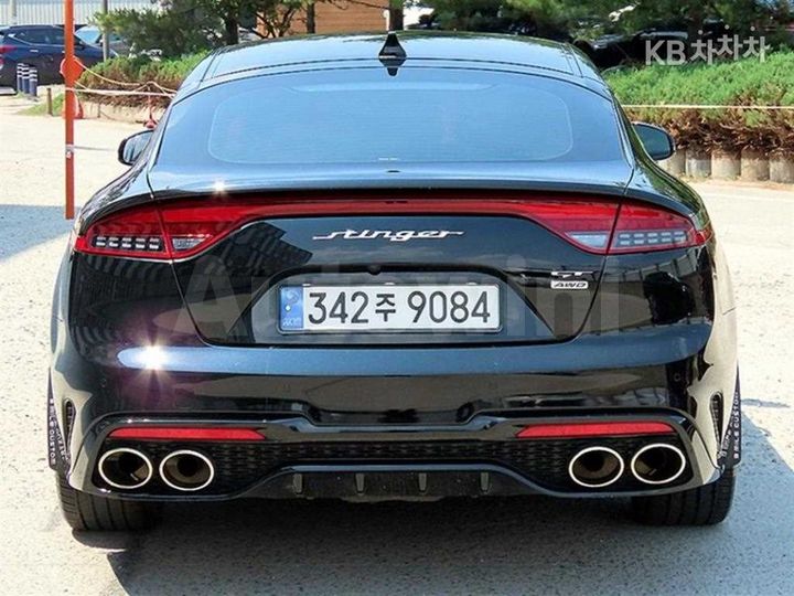Kia Stinger 2018 KNAE351ABJS019460 — 4