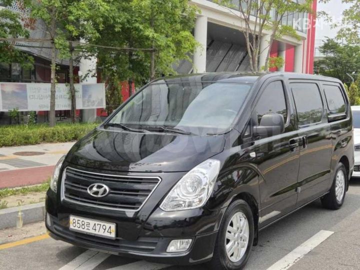 Hyundai Starex 2017 — 2
