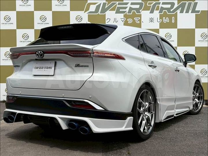 Toyota Harrier 2023 — 2