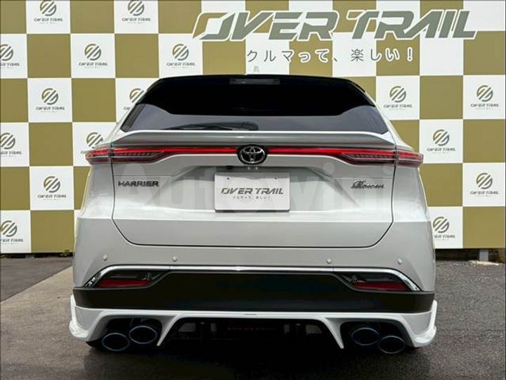 Toyota Harrier 2023 — 4