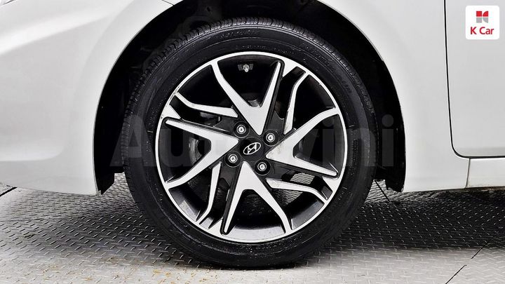 Hyundai Accent 2019 — 5