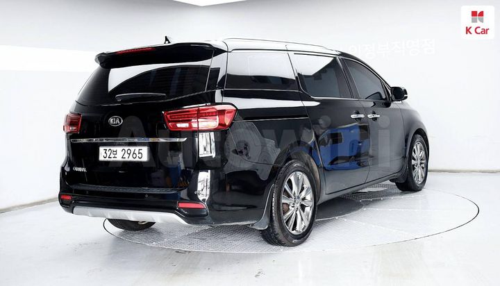 Kia Carnival 2019 — 2