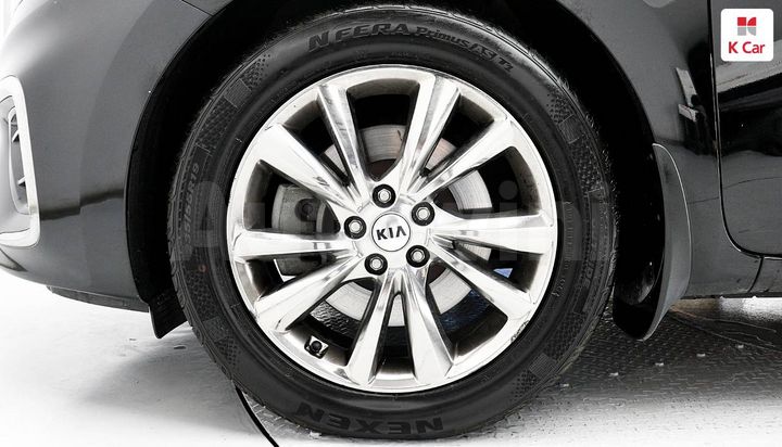 Kia Carnival 2019 — 5